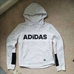 ADIDAS Sweatshirt